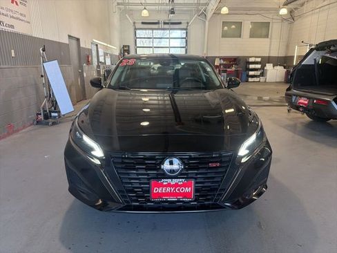 Used 2023 Nissan Altima 2.5 SR image 8