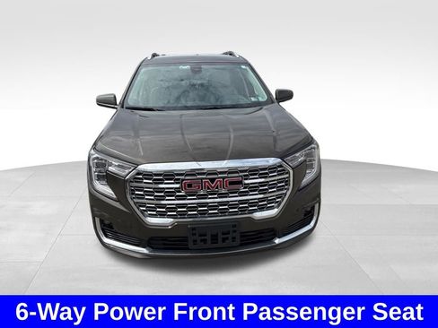 Used 2024 GMC Terrain Denali image 10