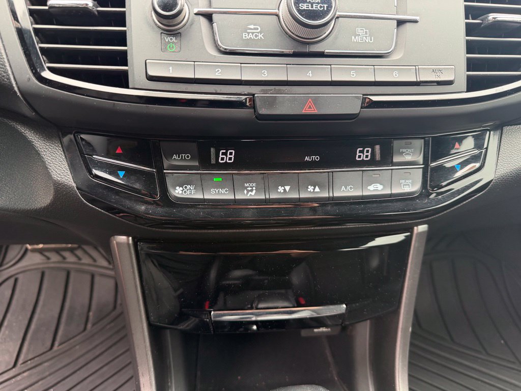 Used 2017 Honda Accord Sport image 8