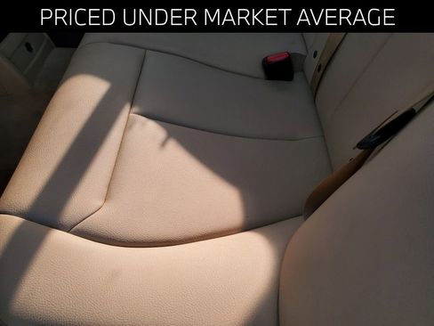 Used 2016 BMW 320i Sedan image 10