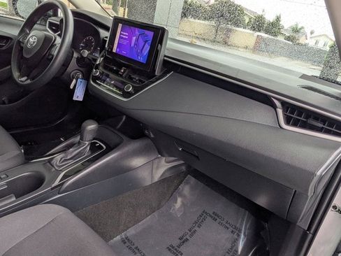 Used 2023 Toyota Corolla LE image 6