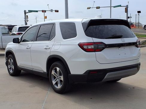 Used 2025 Honda Pilot EX-L image 5