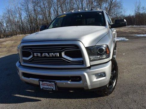 Used 2018 RAM 3500 Laramie w/ Sport Appearance Group AWD/4WD image 12
