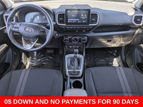 Used 2025 Hyundai Venue SEL FWD image 24