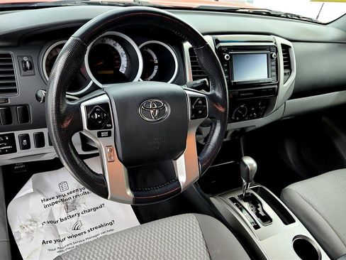 Used 2015 Toyota Tacoma 4x4 Double Cab w/ SR5 Package image 24