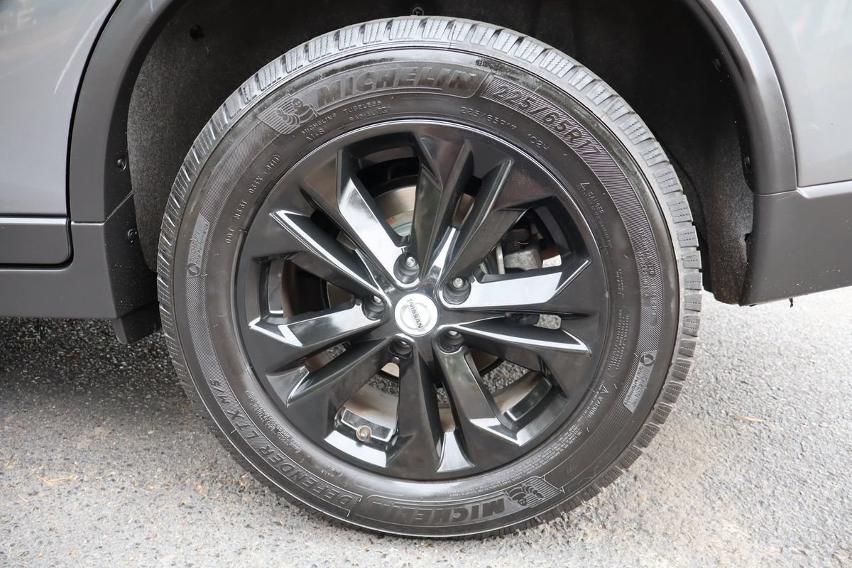 Used 2016 Nissan Rogue SV w/ SV Premium Package AWD/4WD image 42
