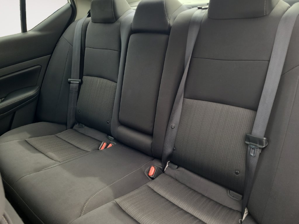 Used 2024 Nissan Altima 2.5 SV FWD image 13