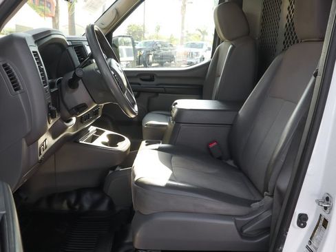 Used 2020 Nissan NV 2500 SV RWD image 21