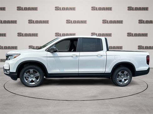 New 2025 Honda Ridgeline TrailSport image 2