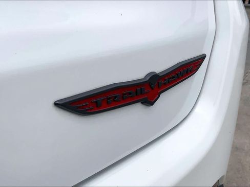 Used 2022 Jeep Compass Trailhawk AWD/4WD image 10