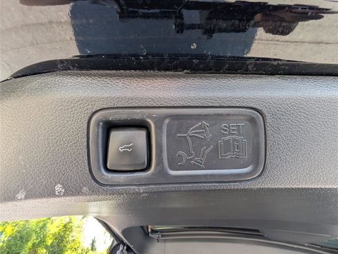 Used 2023 Lincoln Navigator L Reserve image 14