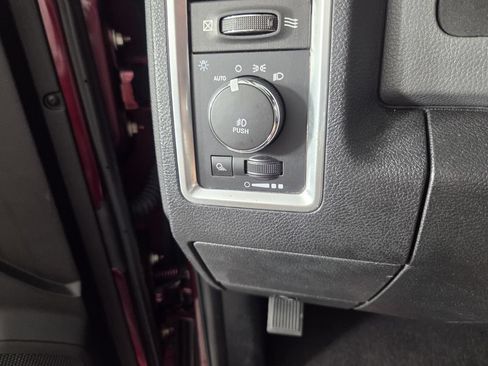 Used 2017 RAM 1500 Big Horn RWD image 19