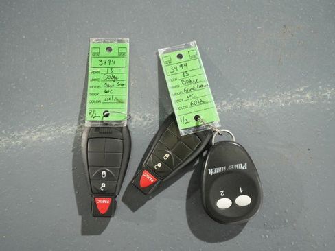 Used 2013 Dodge Grand Caravan SXT image 71