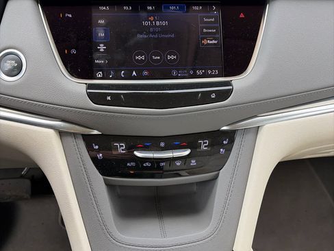 Certified 2023 Cadillac XT5 Premium Luxury AWD/4WD image 12