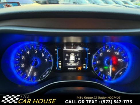 Used 2018 Chrysler Pacifica Touring-L w/ Premium Audio Group image 30