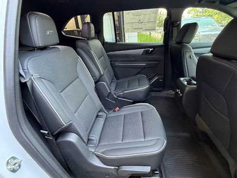 New 2025 Buick Enclave Sport Touring w/ Power Package image 17