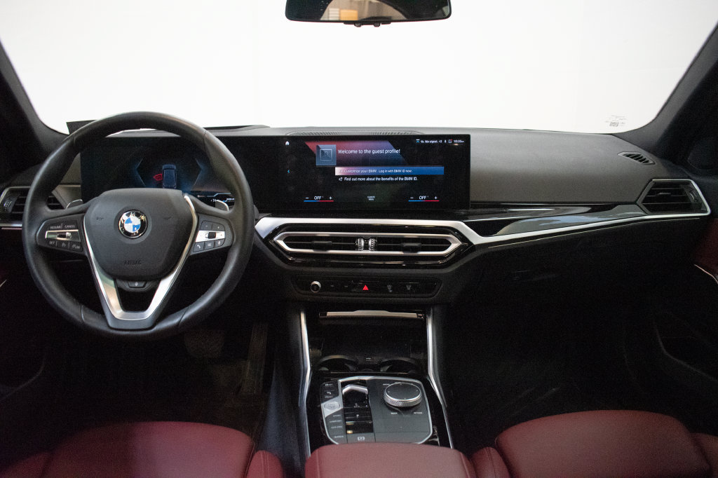 Used 2023 BMW 330i xDrive Sedan w/ Premium Package AWD/4WD image 11