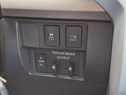 Certified 2019 Toyota Tundra SR5 w/ SR5 Upgrade Package image 22