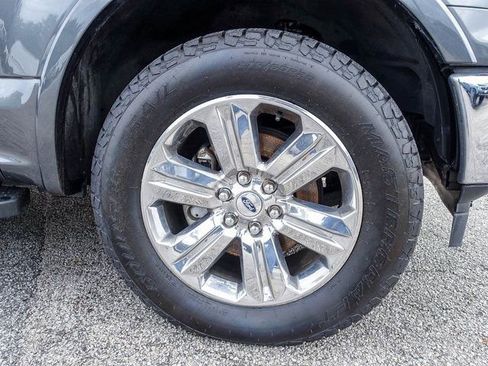 Used 2018 Ford F150 Lariat image 9