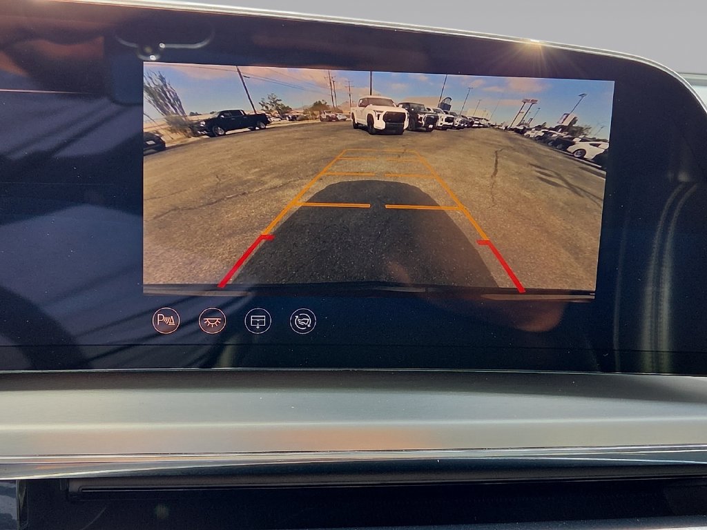 Used 2024 Cadillac Lyriq Sport RWD image 17