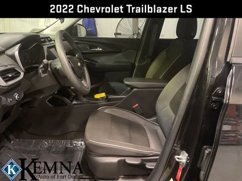 Used 2022 Chevrolet TrailBlazer LS image 10