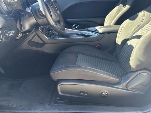 Used 2019 Dodge Challenger SXT w/ Blacktop Package image 9