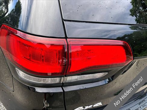 Used 2021 Jeep Grand Cherokee Limited w/ Sun & Sound Group AWD/4WD image 28