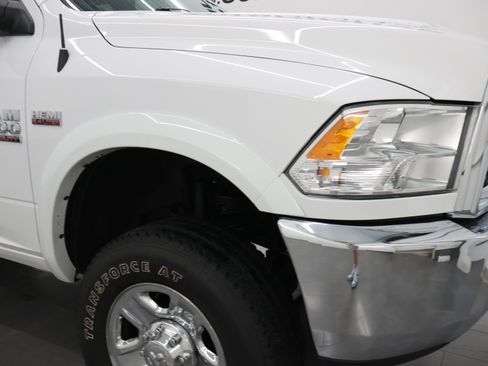 Used 2018 RAM 2500 Tradesman w/ Chrome Appearance Group AWD/4WD image 23