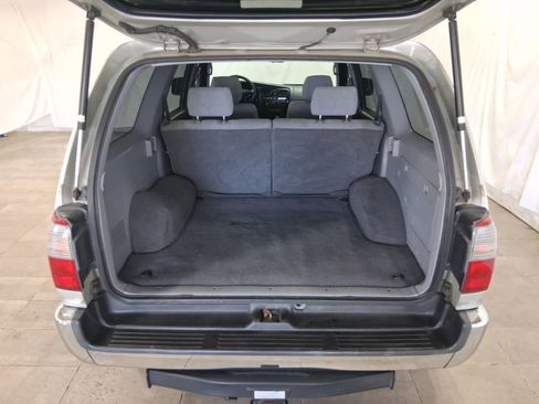 Used 2000 Toyota 4Runner SR5 image 29