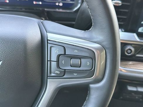 Used 2025 Chevrolet Silverado 1500 LT AWD/4WD image 22
