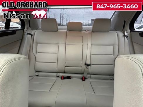 Used 2014 Mercedes-Benz E 350 4MATIC Sedan image 12