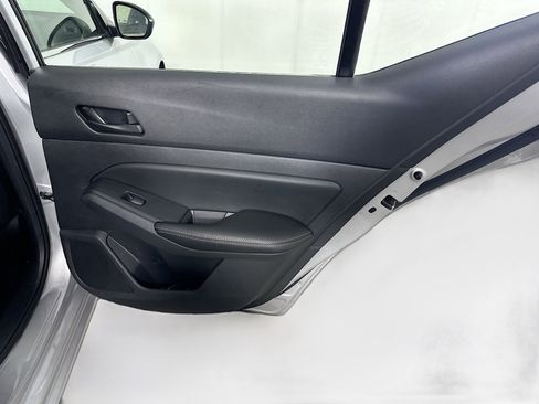 Used 2024 Nissan Altima 2.5 SV image 28