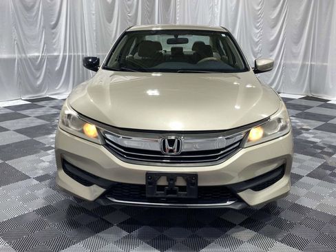 Used 2017 Honda Accord LX image 7