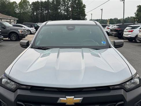 Used 2023 Chevrolet Colorado W/T RWD image 18