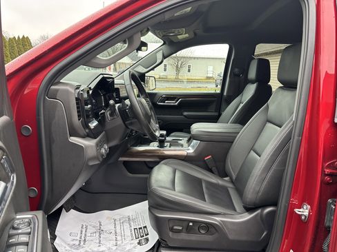 Used 2024 Chevrolet Silverado 1500 LT Trail Boss w/ Convenience Package II image 12