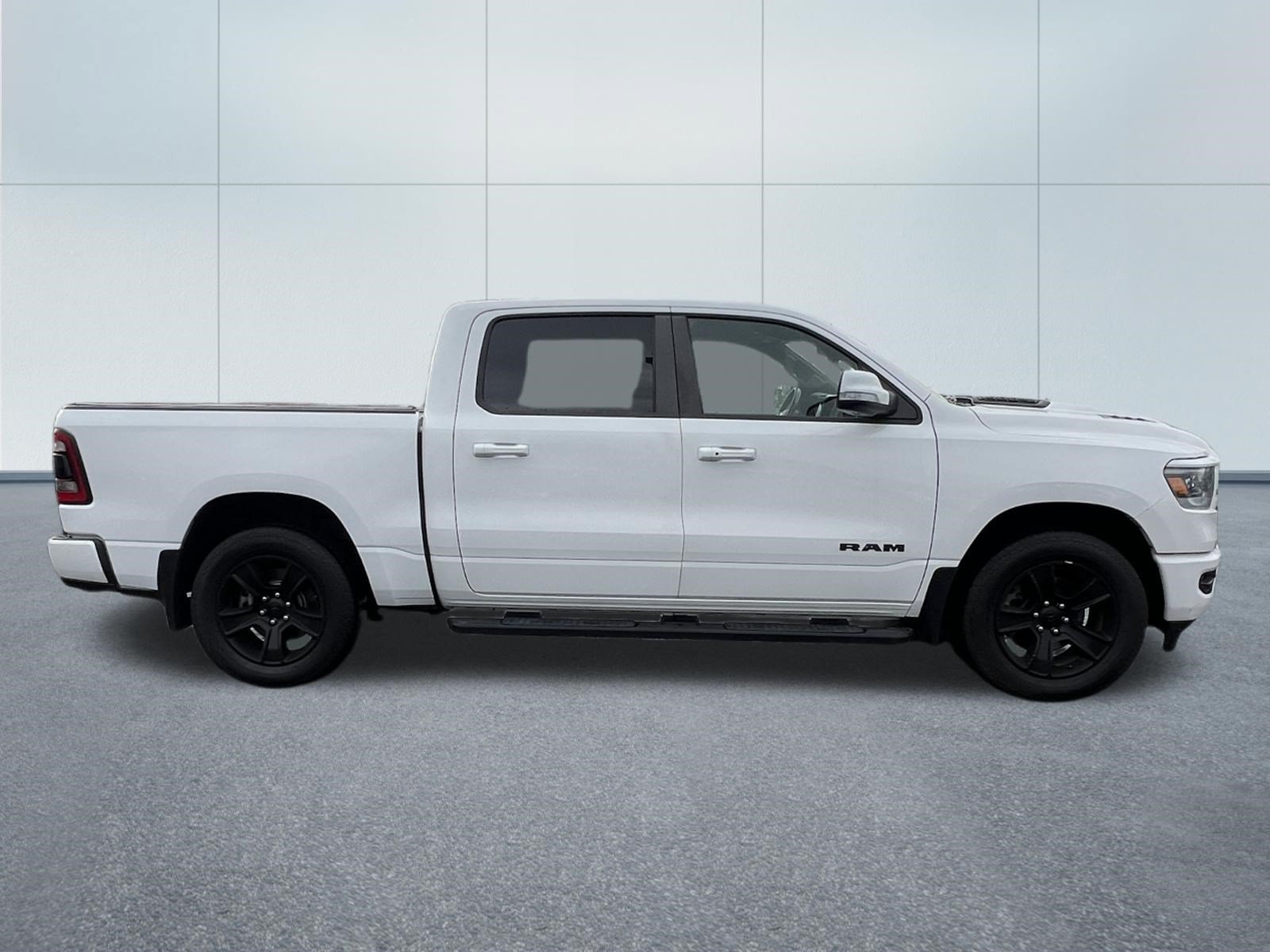 Used 2020 RAM 1500 Sport w/ Level 2 Equipment Goup w/2_L AWD/4WD image 7
