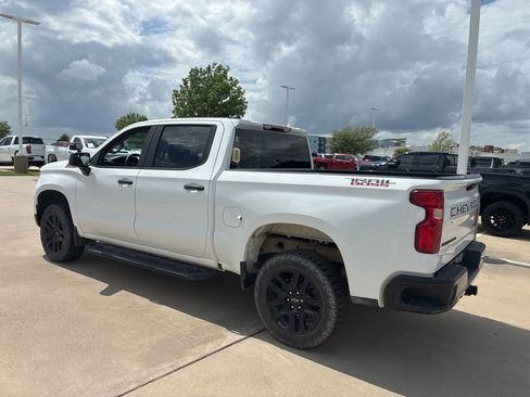 Used 2022 Chevrolet Silverado 1500 Custom Trail Boss w/ LPO, Dark Essentials Package image 3