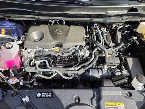 Used 2026 Toyota Sienna XLE FWD image 32