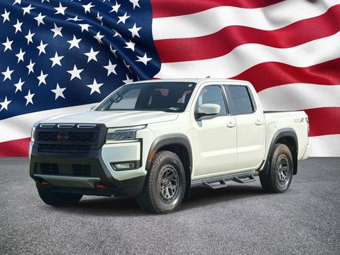 Used 2025 Nissan Frontier Pro-X RWD image 12
