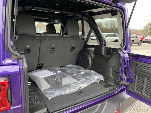 New 2026 Jeep Wrangler Unlimited Rubicon image 5