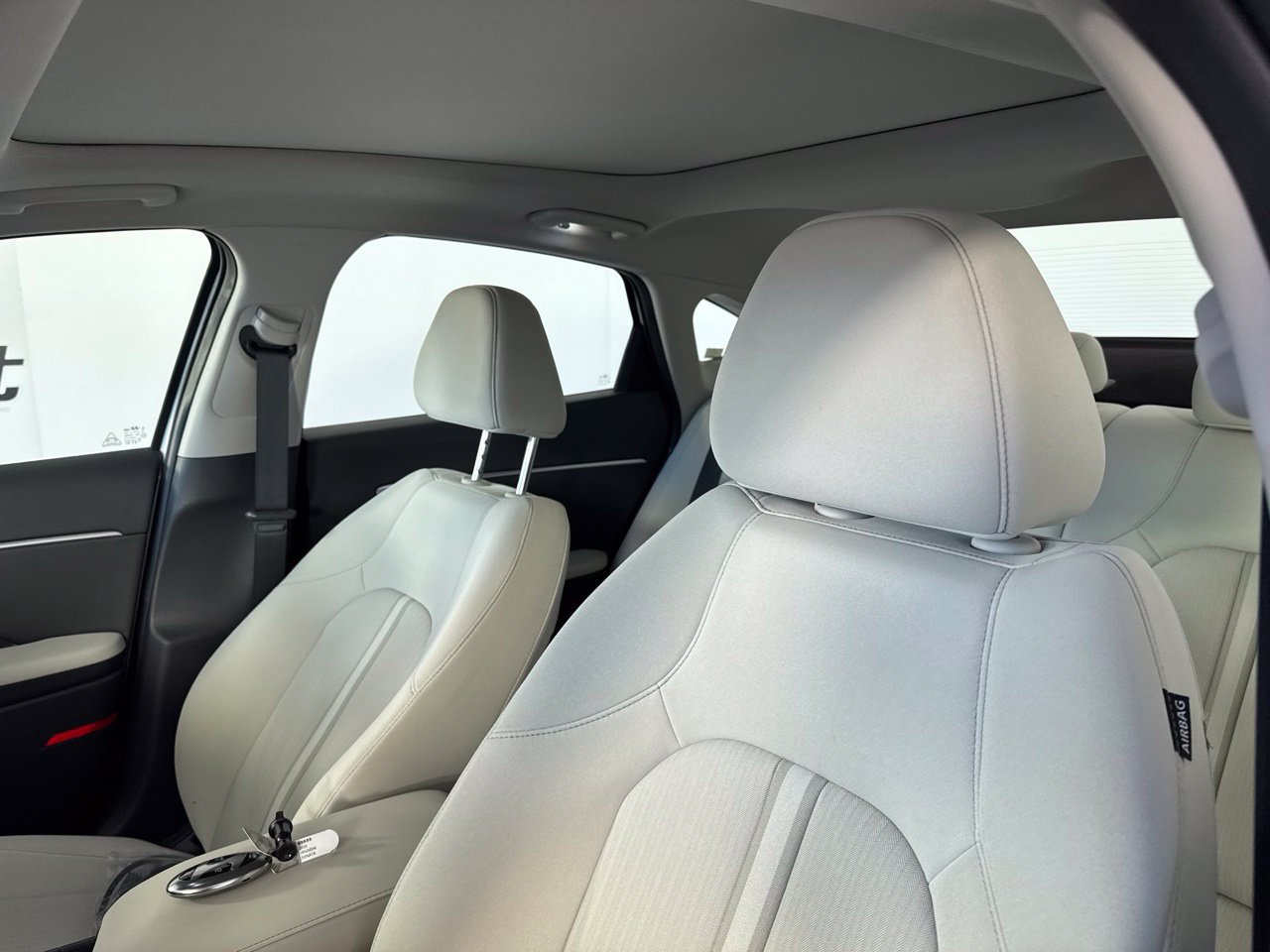 Used 2025 Hyundai Sonata SEL FWD image 10