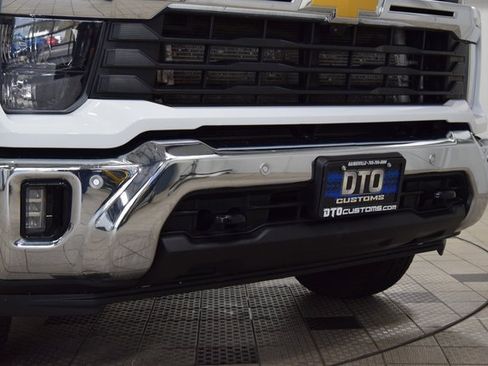 Used 2025 Chevrolet Silverado 3500 LT w/ All Star Edition image 11