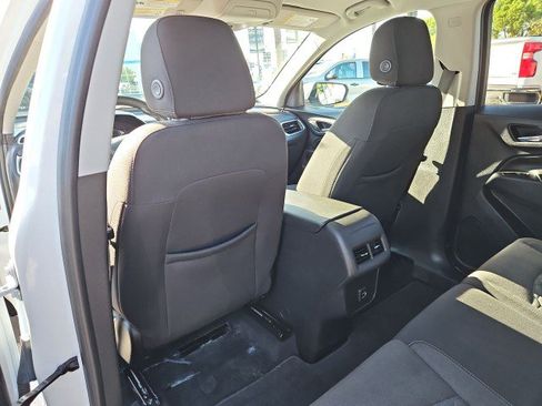 Used 2021 Chevrolet Equinox LT w/ LPO, Cargo Package FWD image 20