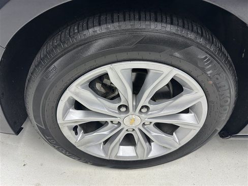 Used 2023 Chevrolet Malibu LT FWD image 15