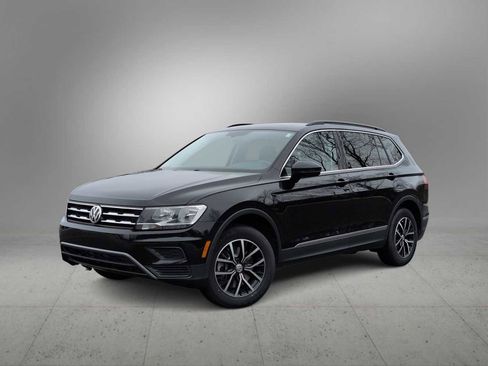 Used 2021 Volkswagen Tiguan SE AWD/4WD image 1