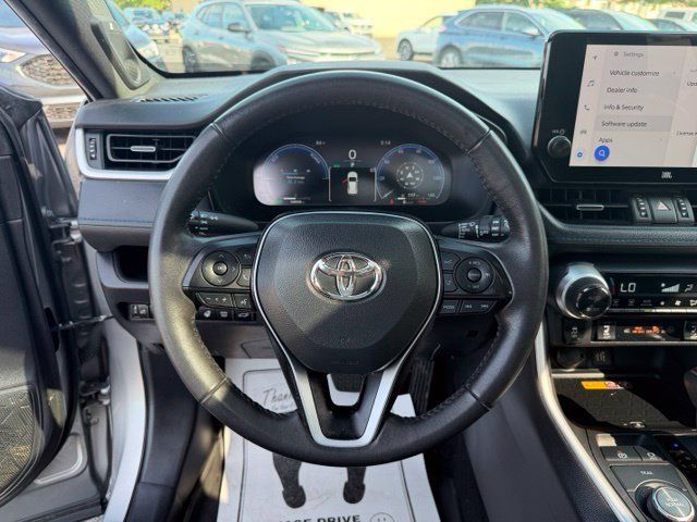 Used 2023 Toyota RAV4 XSE AWD/4WD image 28