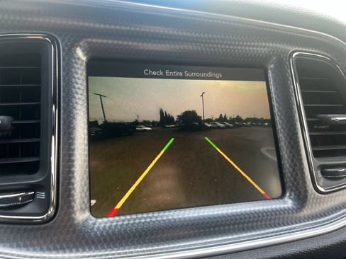 Used 2015 Dodge Challenger SRT Hellcat RWD image 9
