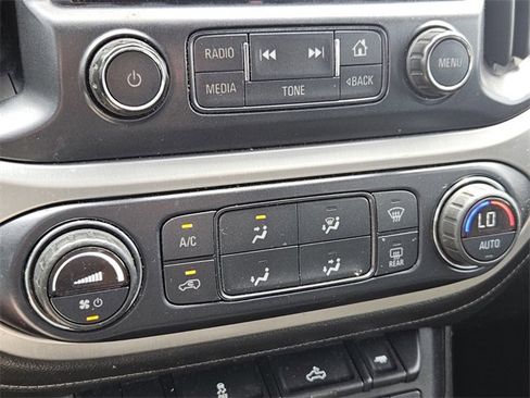 Used 2016 GMC Canyon SLT image 19