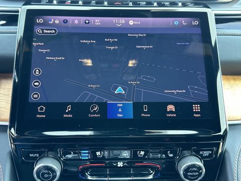 Certified 2022 Jeep Grand Cherokee Summit AWD/4WD image 11