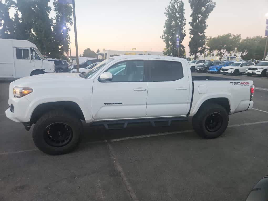 Used 2023 Toyota Tacoma TRD Sport w/ Advanced Technology Package AWD/4WD image 4